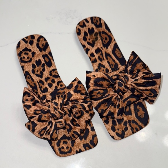Leopard Print Bow Slide Sandals - Picture 1 of 2